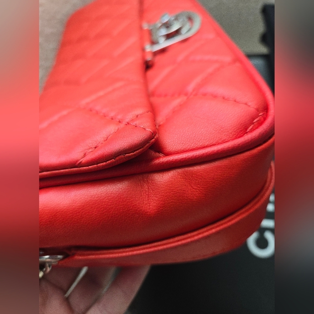 CHANEL Coral Quilted Lambskin Flap Shoulder Bag Medium - Picture 15 of 17